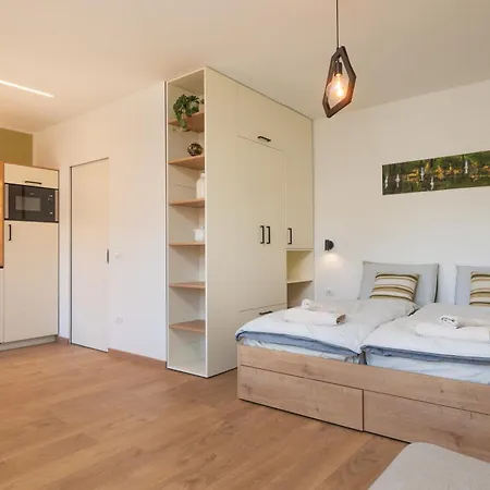 Apartment Am Mit Pool