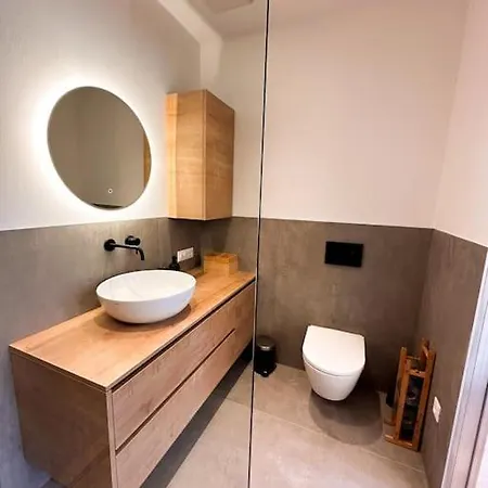 Am Mit Pool Apartment *